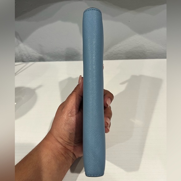 ❗️Sold❗️Michael Kors Wallet - Picture 5 of 11